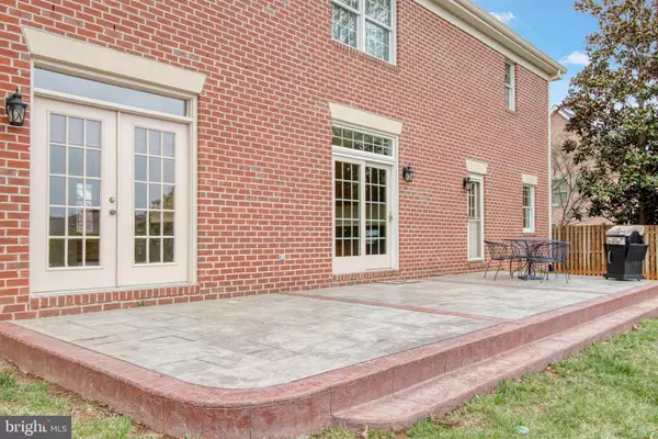 Vienna, VA 22182,8503 ASHGROVE PLANTATION CIR