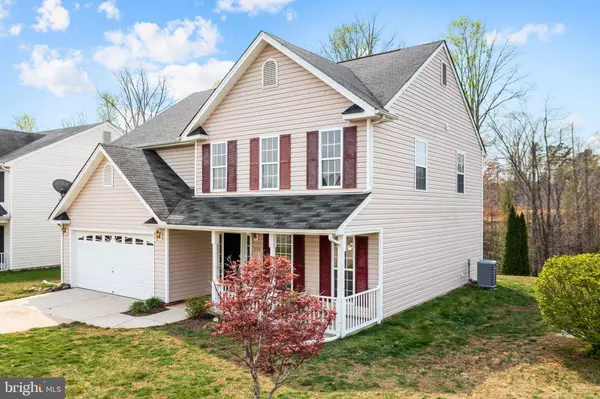 200 APPLE ORCHARD RD, Louisa, VA 23093