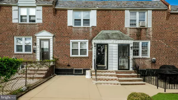 Philadelphia, PA 19151,1816 MERRIBROOK LN