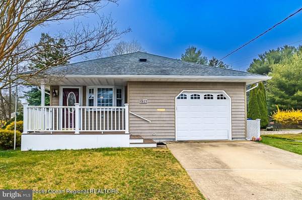 22 MOUNT BLANC LN, Toms River, NJ 08753