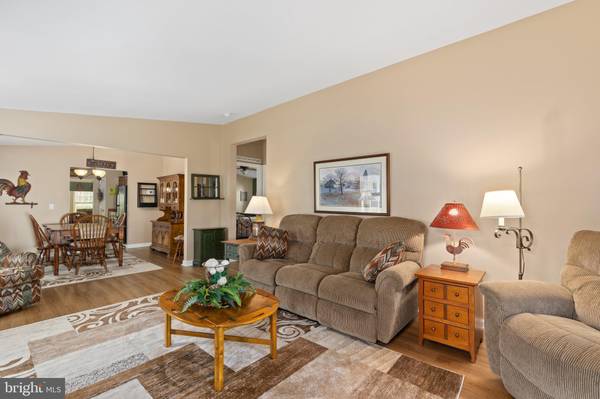 Bechtelsville, PA 19505,19 EAGLES WATCH N