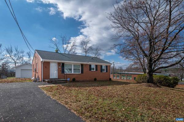 422 STERLING ST, Staunton, VA 24401