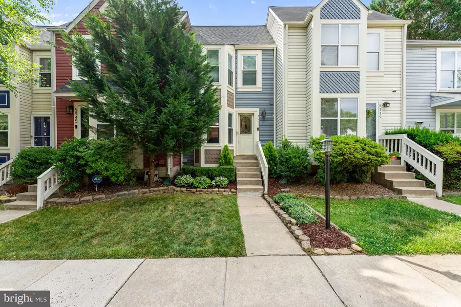 5947 DUNGENESS LN, Alexandria, VA 22315