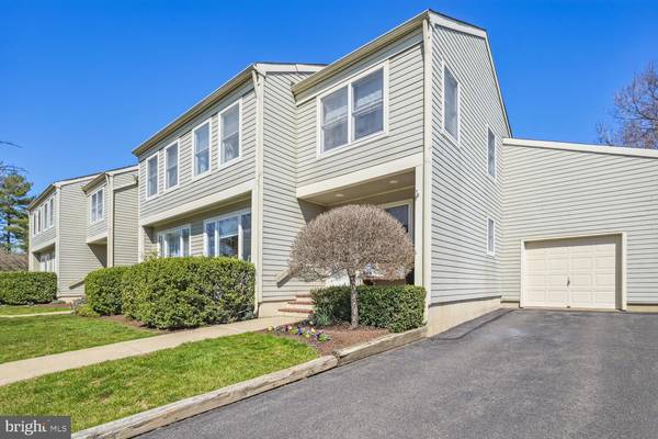 404 KNOLL WAY, Rocky Hill, NJ 08553