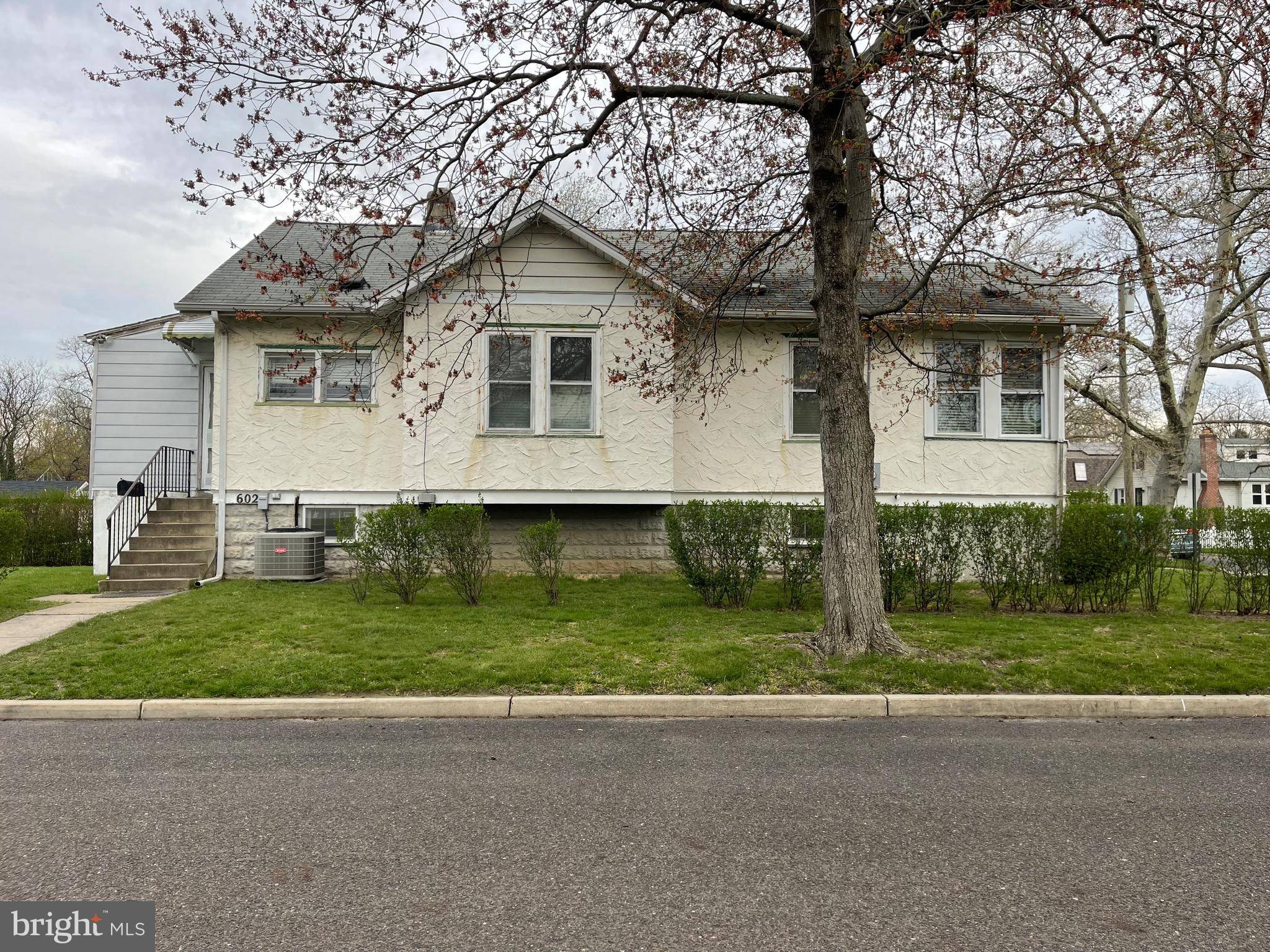 602 N GARFIELD AVE, Moorestown, NJ 08057