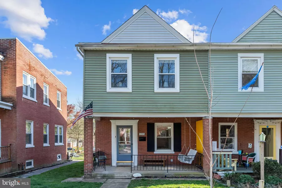 1228 ELM AVE, Lancaster, PA 17603