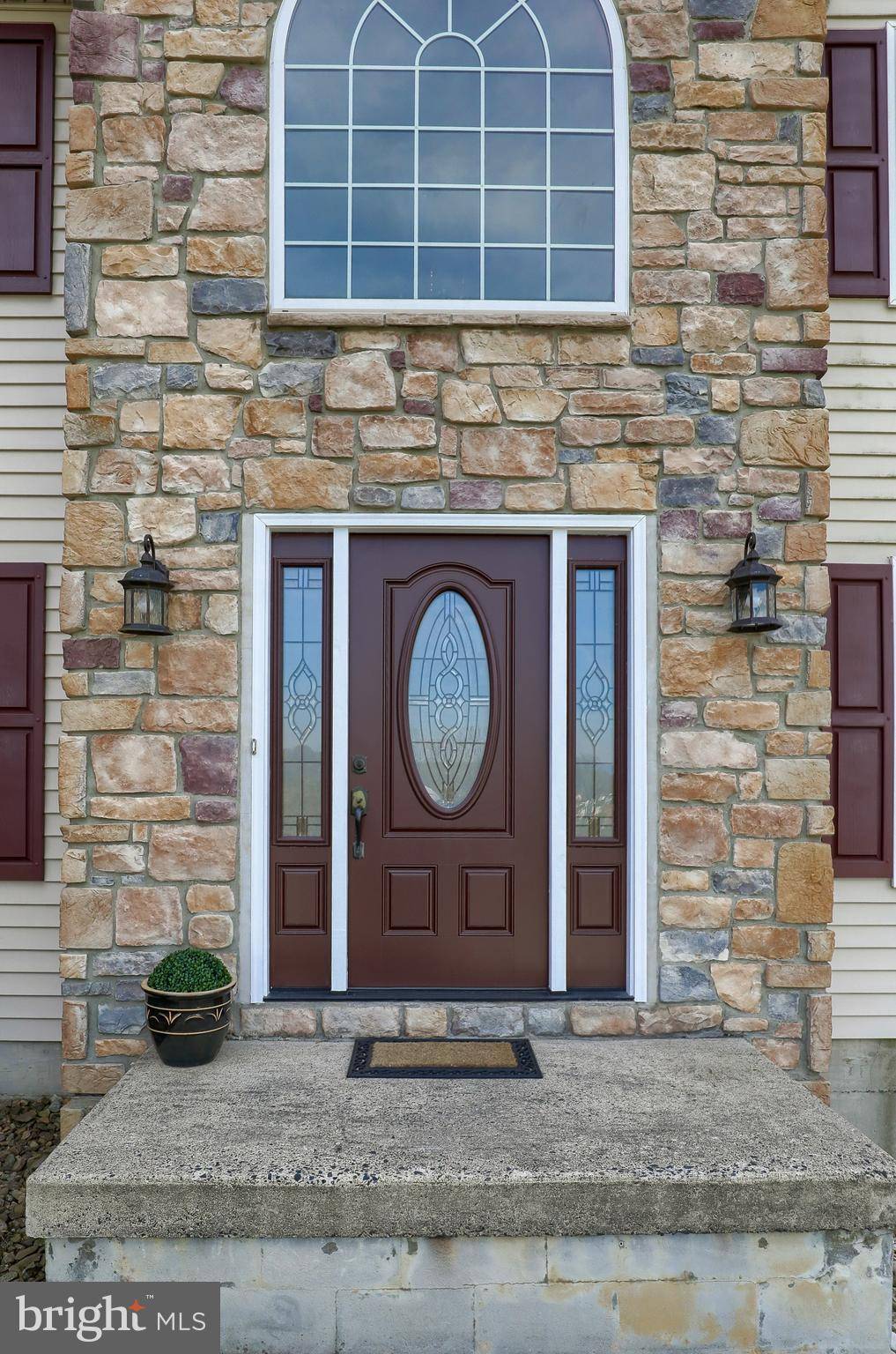 Pottsville, PA 17901,2 TAYLOR ST