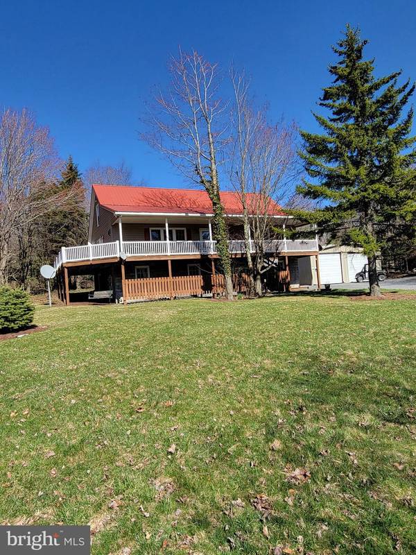 460 LAKE RIDGE LN, Mount Storm, WV 26739