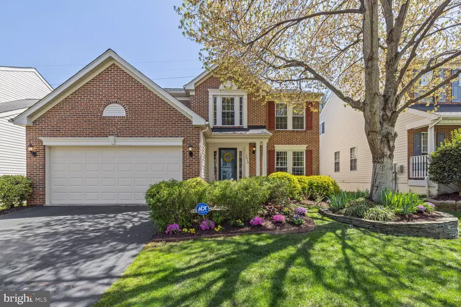 7313 HOLLYFORD LN, Alexandria, VA 22315