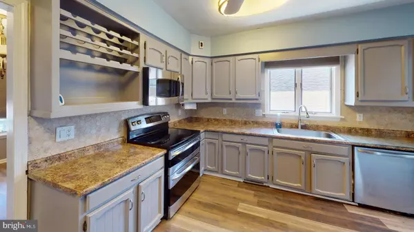 14 N BRENTWOOD AVE Pitman, NJ 08071