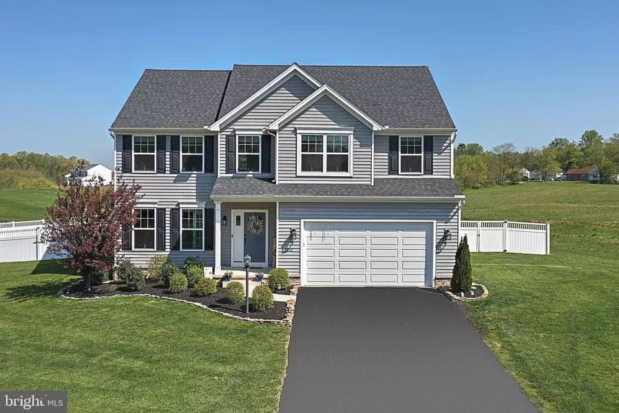 3451 FOX POINTE LN, York, PA 17404