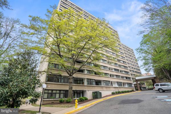 5911 EDSALL RD #1005, Alexandria, VA 22304