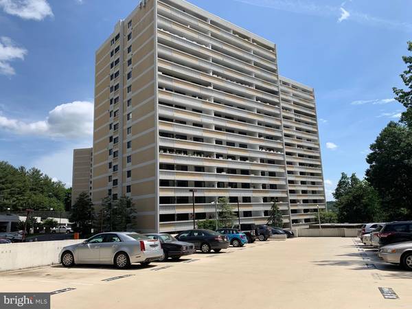 6101 EDSALL RD #804, Alexandria, VA 22304