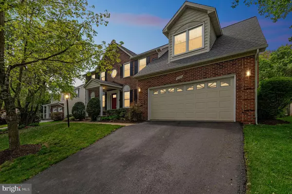 Ashburn, VA 20147,43455 THISTLEWOOD CT