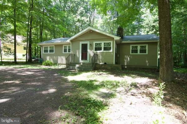 113 MARTHAS LN, Pocono Lake, PA 18347