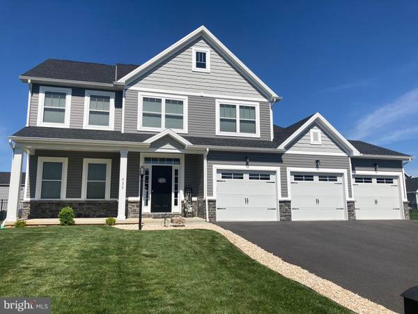 433 HARTFORD DR, Chambersburg, PA 17202