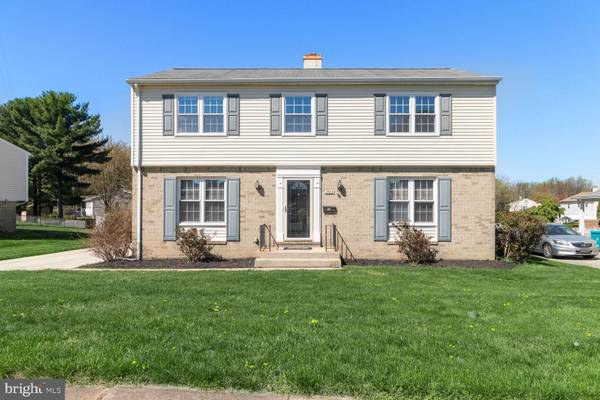 1302 PLEASANT VALLEY DR, Catonsville, MD 21228