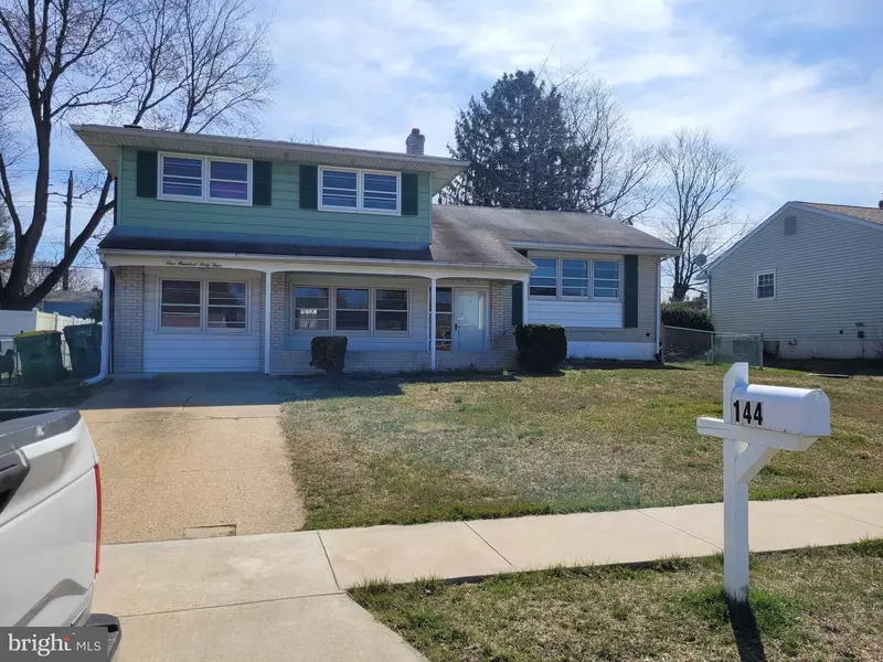 144 WORRAL DR, Newark, DE 19711