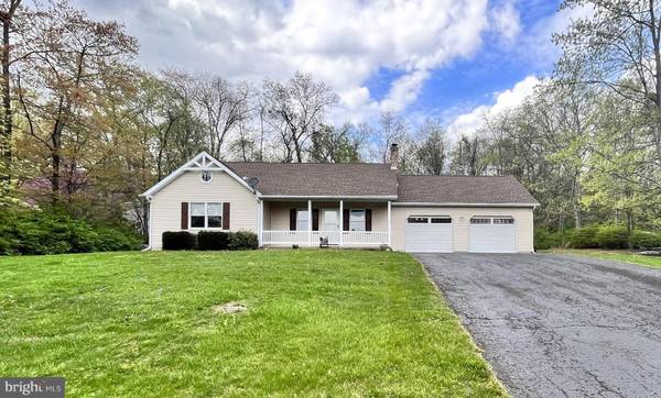 203 CLIFFSIDE DR, Lewistown, PA 17044