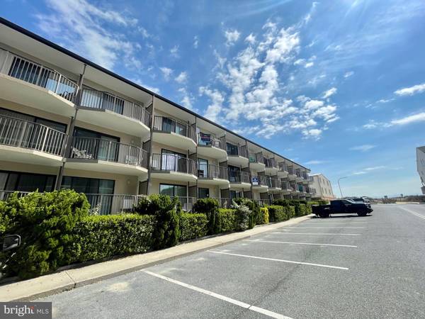 8 36TH ST #207, Ocean City, MD 21842