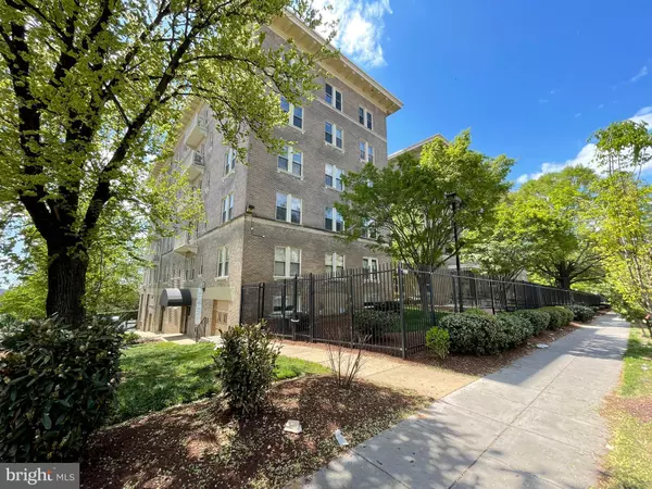 1308 CLIFTON ST NW #200, Washington, DC 20009