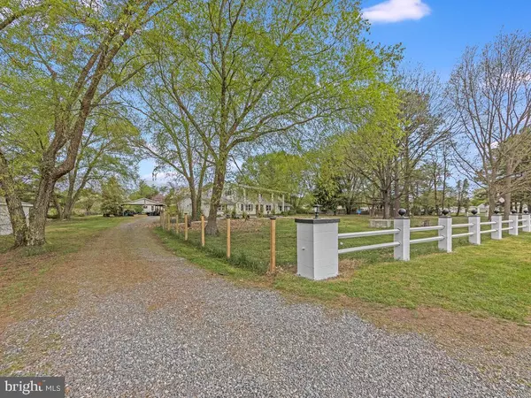 Colonial Beach, VA 22443,30 MILLER LN