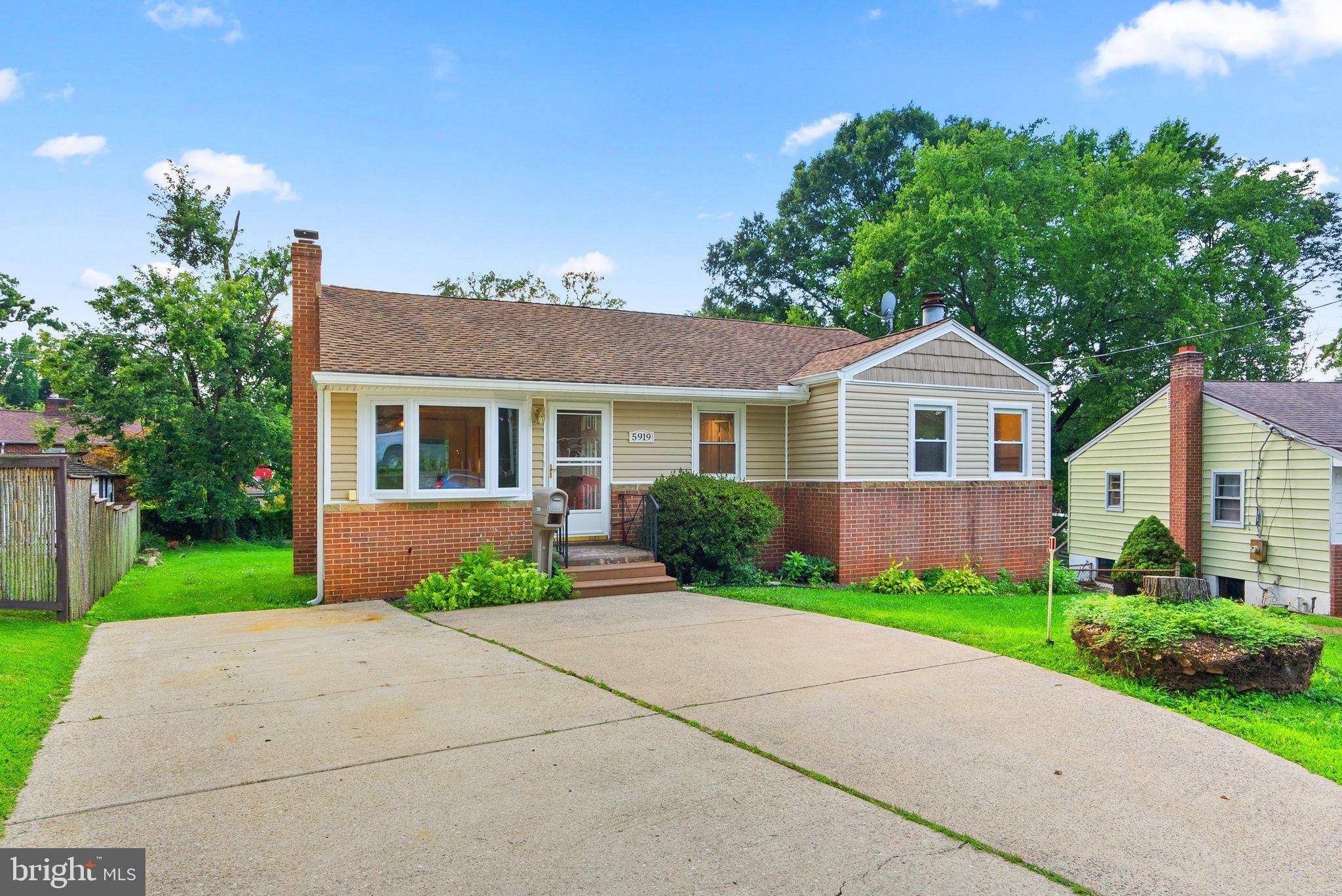 Berwyn Heights, MD 20740,5919 NATASHA DR