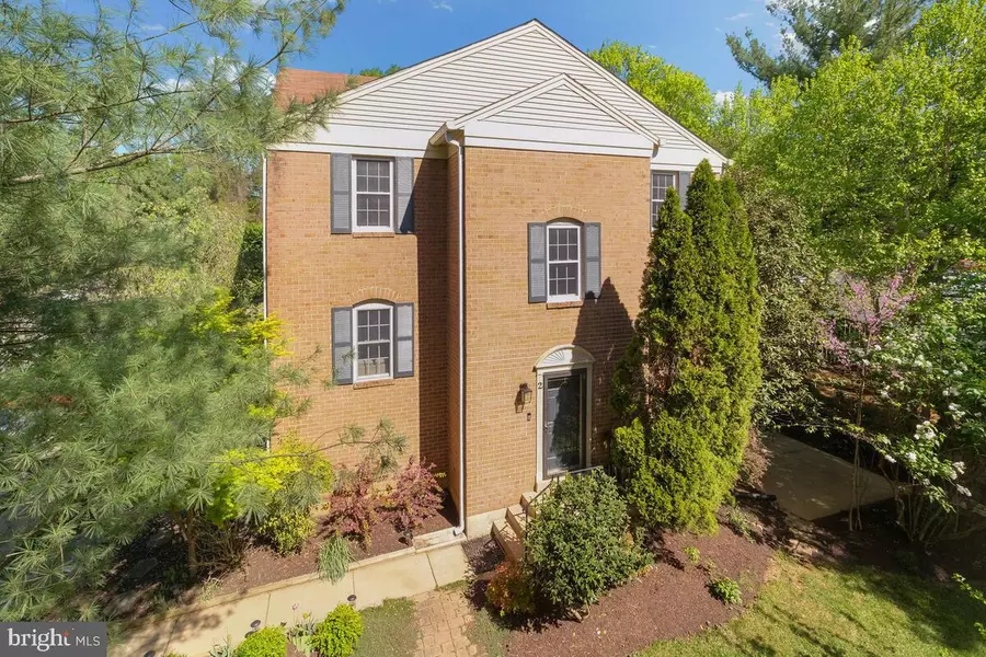 2 NARROWLEAF CT, Gaithersburg, MD 20878