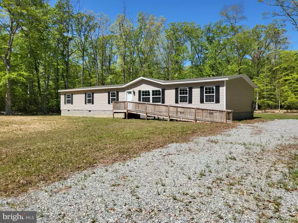 Weems, VA 22576,1768 TAYLORS CREEK RD