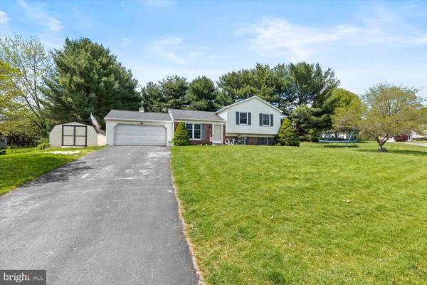 207 MOYER RIDGE DR, Manheim, PA 17545