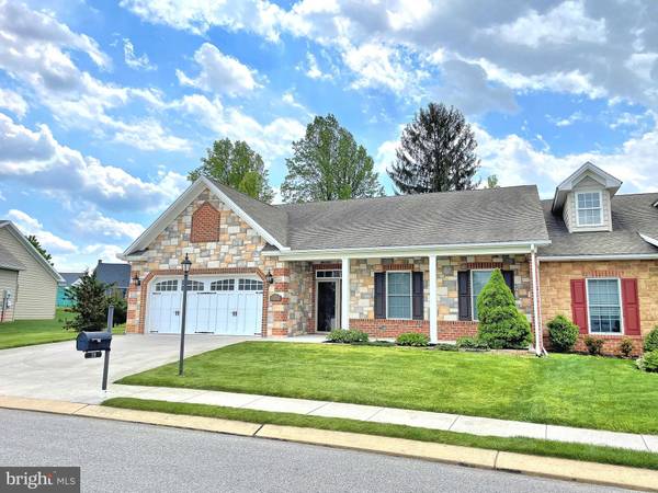 39 STEDTLE AVE, Littlestown, PA 17340