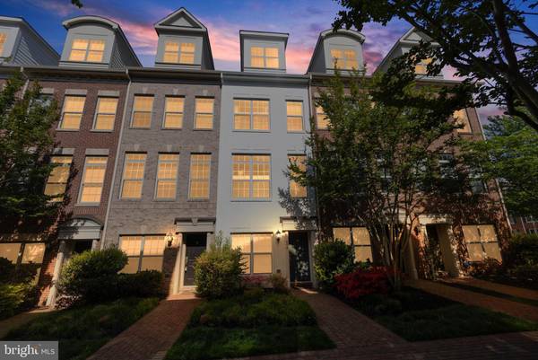 404 N THOMAS ST, Arlington, VA 22203