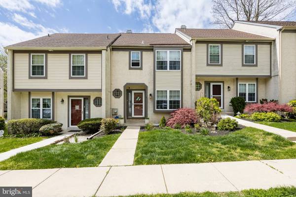 6 OGDEN CT, Media, PA 19063