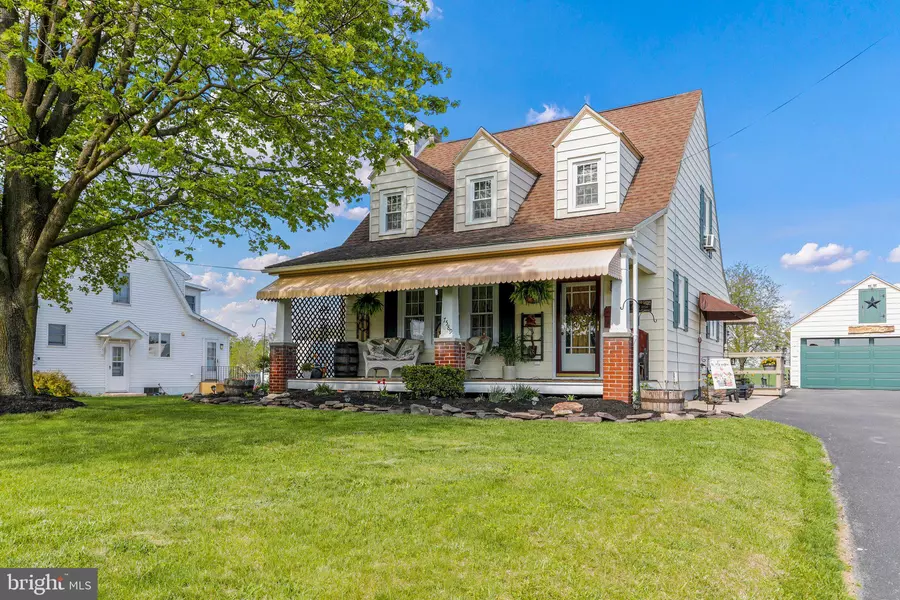 7589 ROXBURY ROAD, Shippensburg, PA 17257