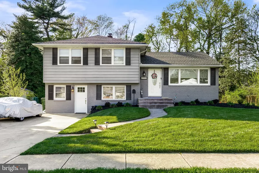 228 N BROOKFIELD RD, Cherry Hill, NJ 08034