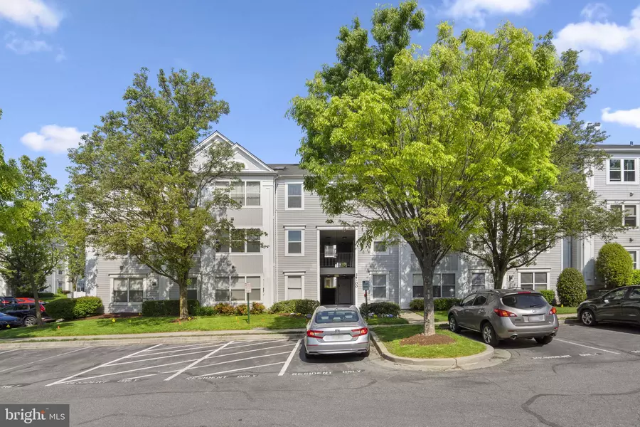 14200 VALLEYFIELD DR #11-37, Silver Spring, MD 20906