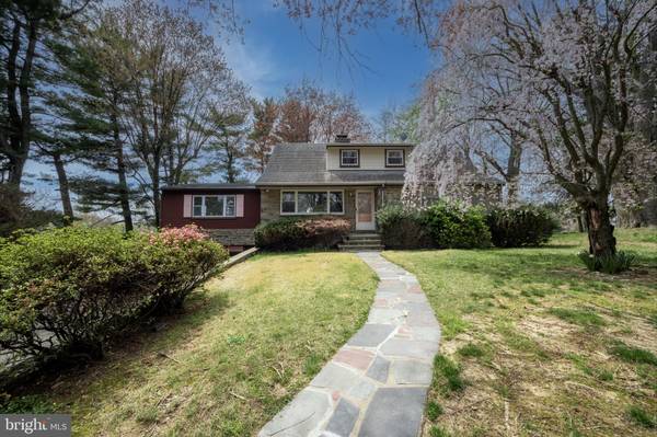 34 TOWNSHIP LINE RD, Elkins Park, PA 19027