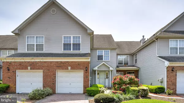 52 SHELLEY CIR, East Windsor, NJ 08520