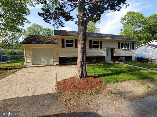 218 DENNIS AVE, Browns Mills, NJ 08015