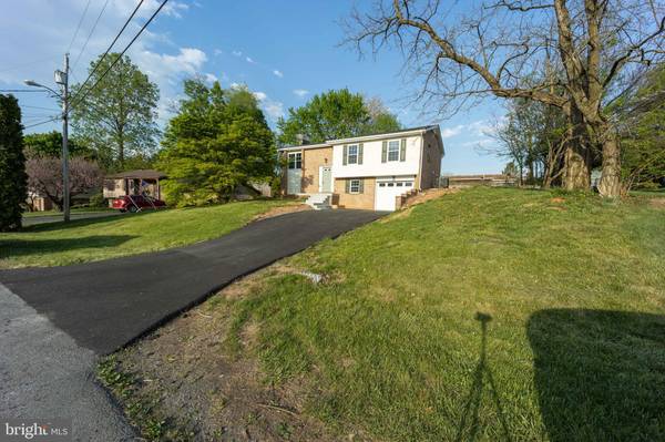 Martinsburg, WV 25405,135 STILL MEADOW DR