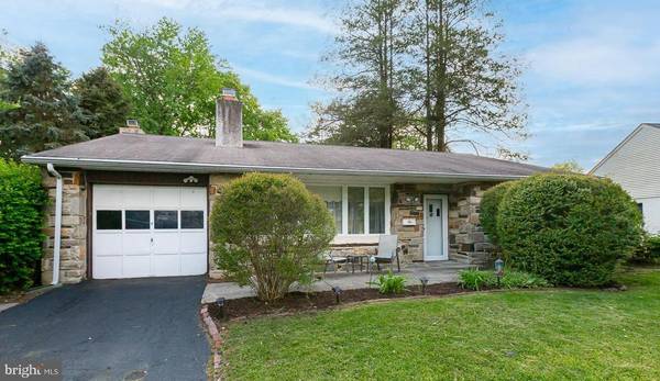 710 HEDGEROW DR, Broomall, PA 19008