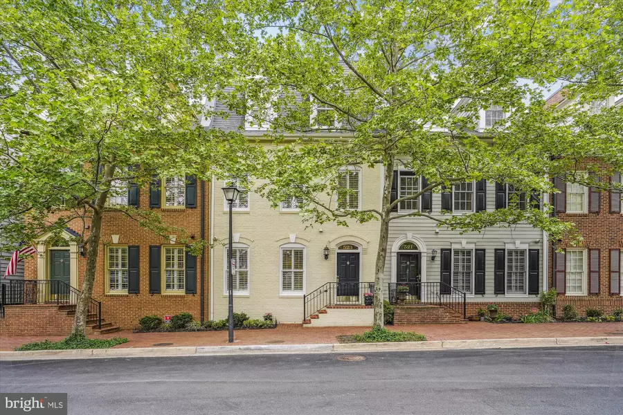 523 N PITT ST, Alexandria, VA 22314