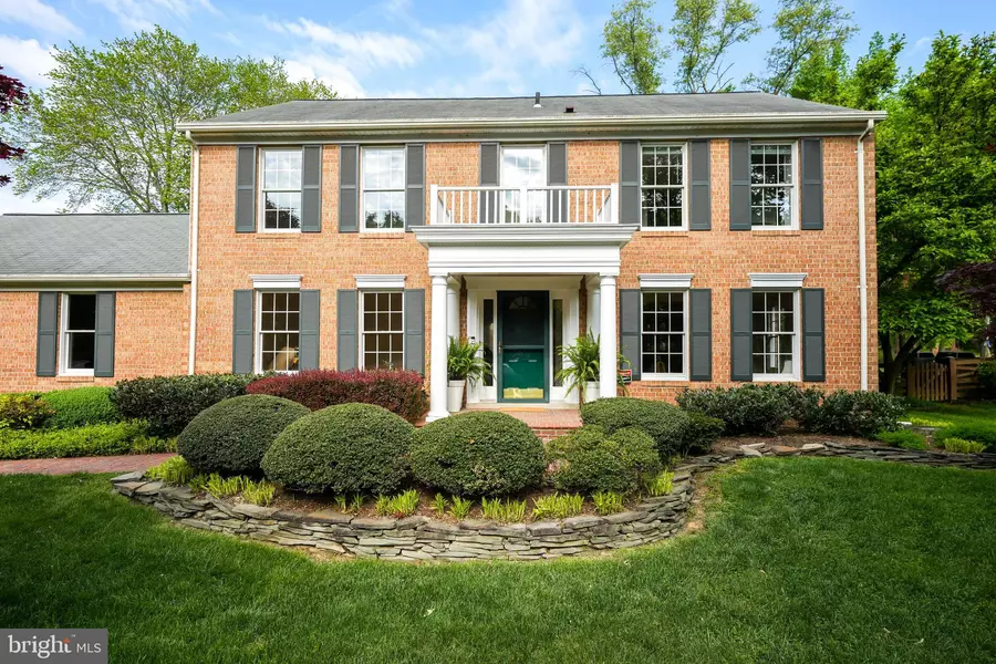 8612 LOMBARDY LN, Alexandria, VA 22308