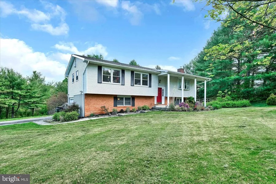 4799 ARLINGTON DR, Sykesville, MD 21784