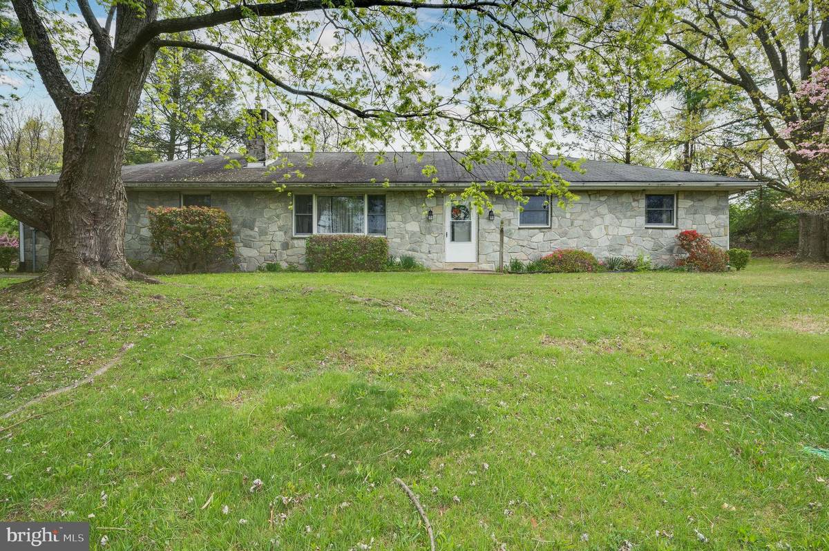 Mohnton, PA 19540,1622 WYOMISSING RD