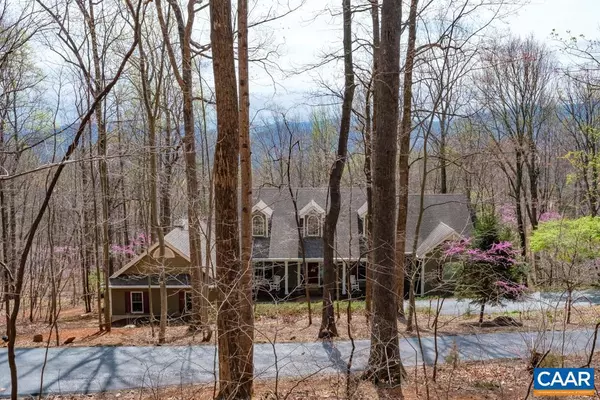 Nellysford, VA 22958,190 HOODED WARBLER LN