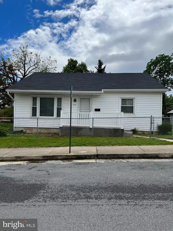 Martinsburg, WV 25401,623 SILVER LN