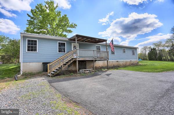 300 OLD STATE RD, Shermans Dale, PA 17090