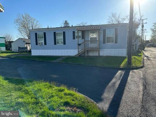 11 DAVID DR, Lebanon, PA 17046