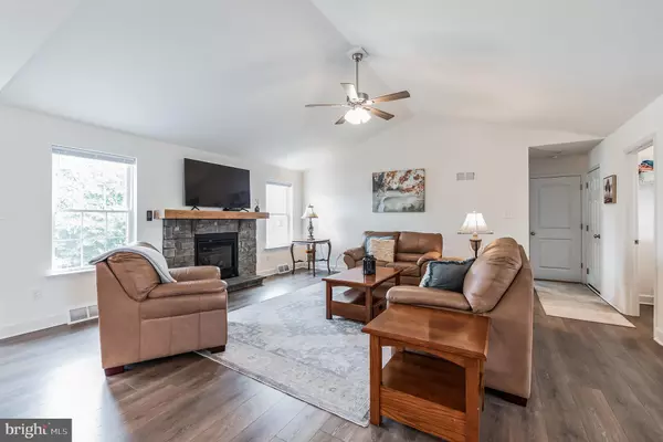 Hanover, PA 17331,7 CANTERA WAY #141